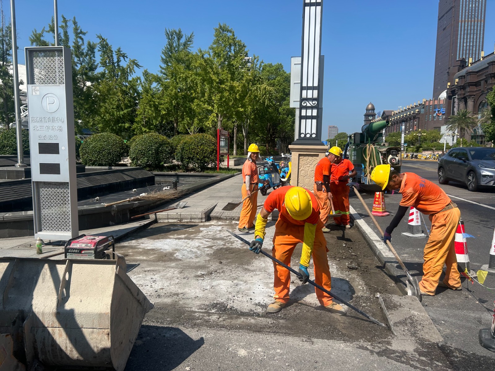 桃园路维修.jpg 桃园路维修.jpg